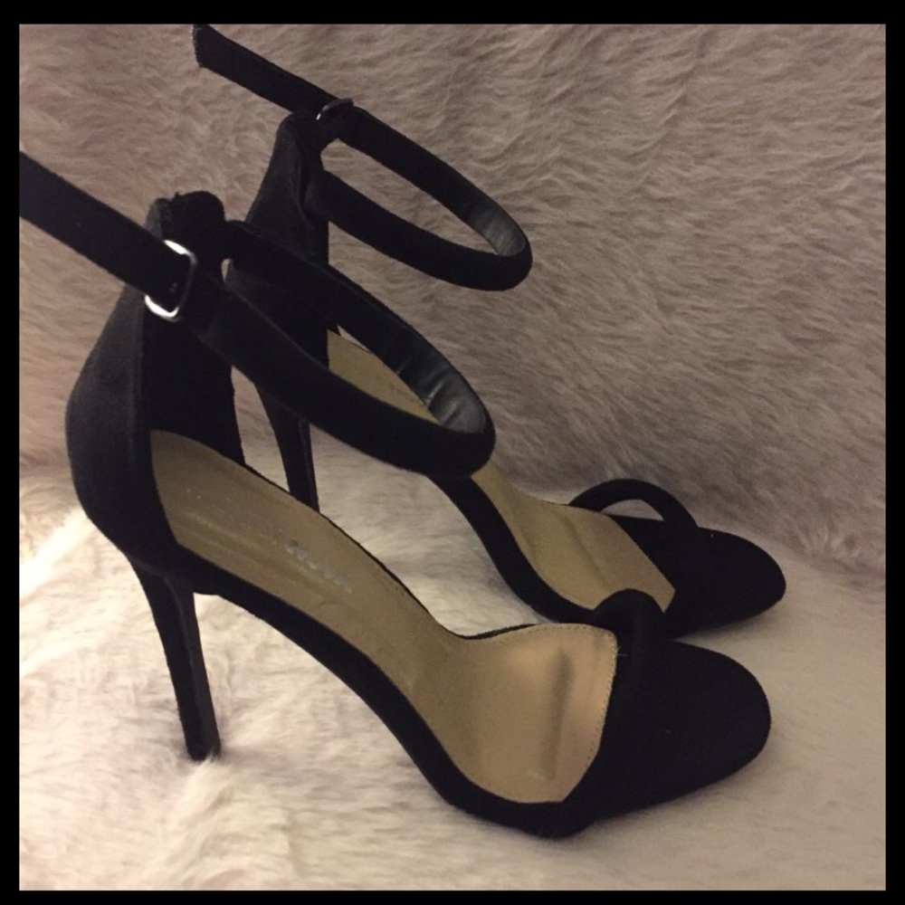 Fashion nova heels